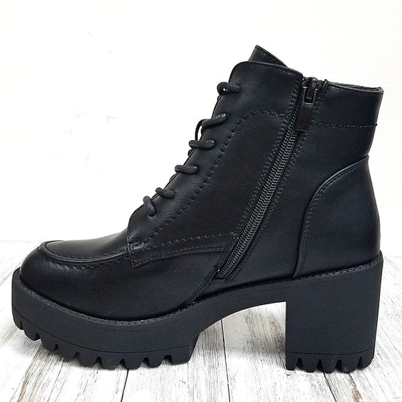 New Black Lace Up Combat Lug Ankle Boots Booties - Picture 5 of 5